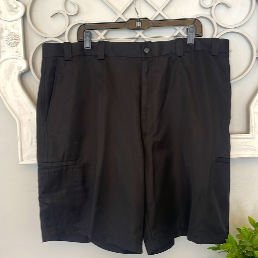 Top Flite Men’s Black Shorts NEW Size 42